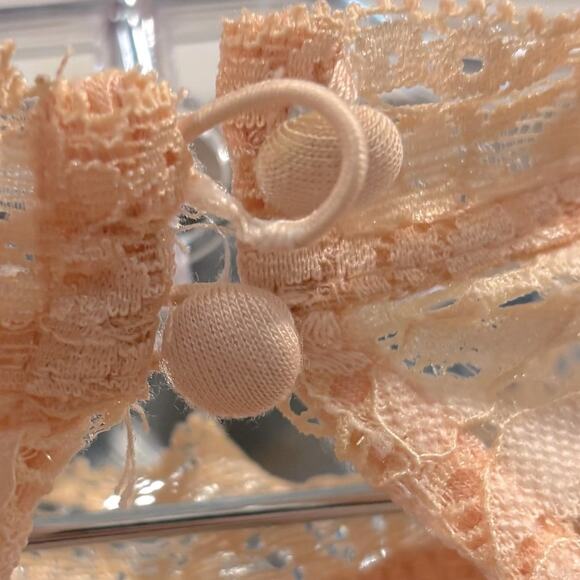 BEBE Vintage Pale/Light Pink Lace High-Neck Key-Hole Mini Dress, Size Medium - Picture 8 of 15